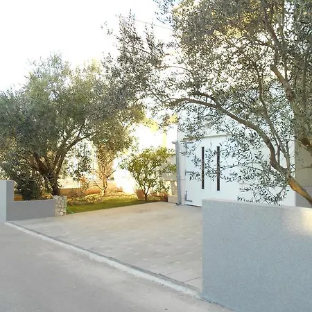 Apartament Doda *
